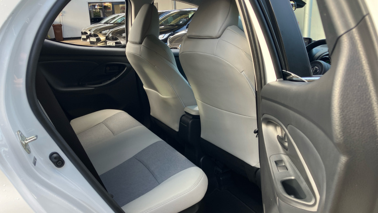 Toyota Yaris 1.5 Hybrid Excel 5dr CVT Hybrid Hatchback